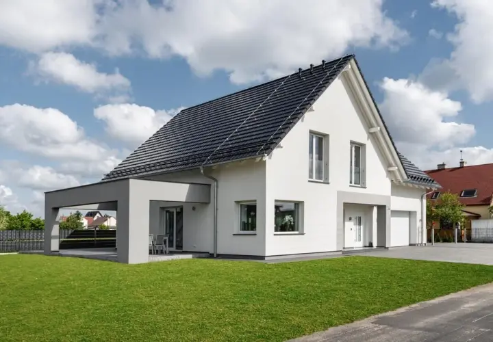 Jakie kolory okien najlepiej pasują do dachu antracytowego?